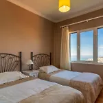 Atlantic Ocean By Madeira Apartman